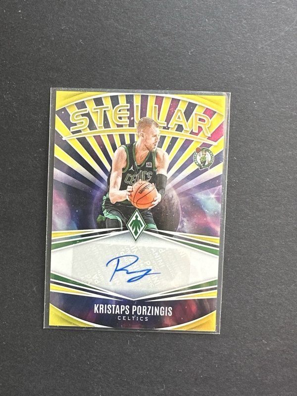 2023-24 Panini Phoenix Kristaps Porzingis Stellar Auto Yellow /35
