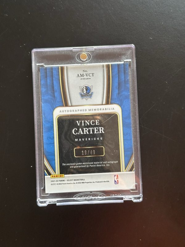 2021 select Vince Carter patch auto /49 MINT - Image 2